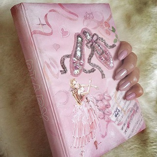 (é) pink—dream diaries